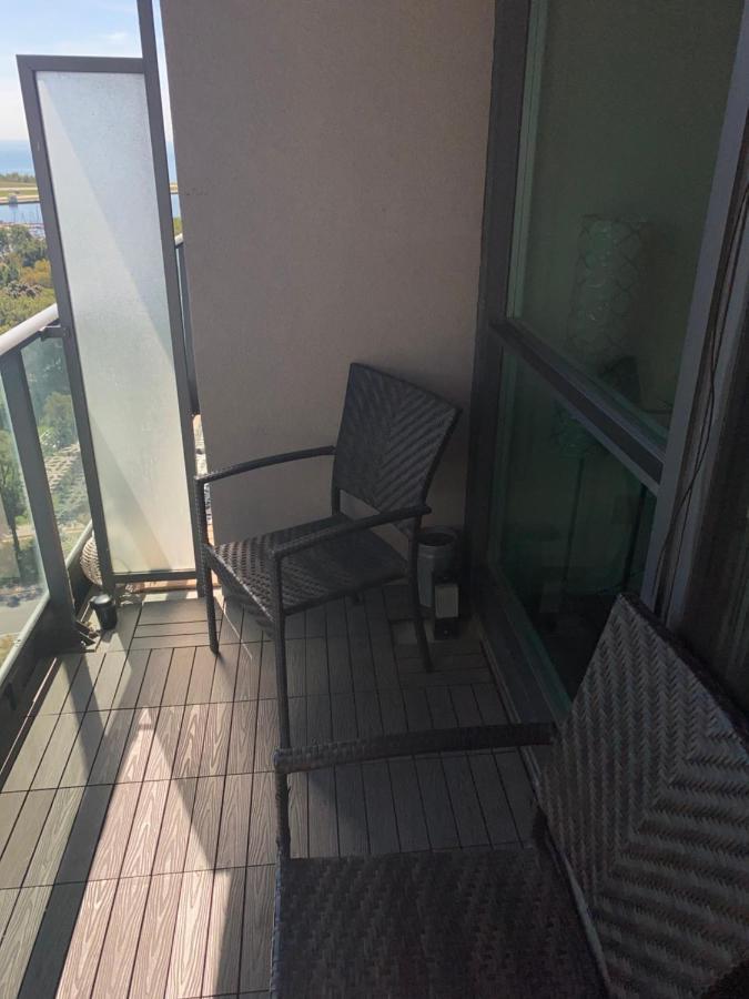 شقة Downtown Toronto+Free Parking+Cn Tower View المظهر الخارجي الصورة