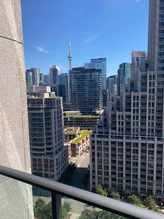شقة Downtown Toronto+Free Parking+Cn Tower View المظهر الخارجي الصورة